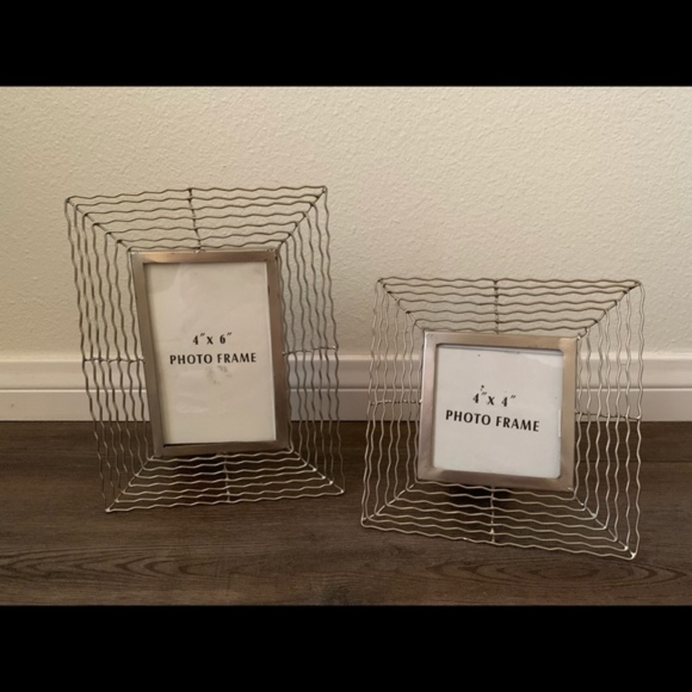 Gold Wire Photo Frame Set